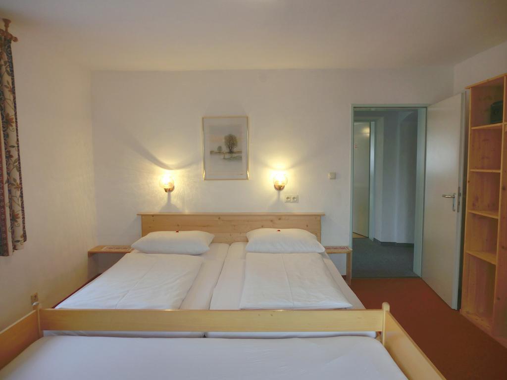 Buchauer-Tirol / Landhaus Buchauer Тирзее Екстериор снимка